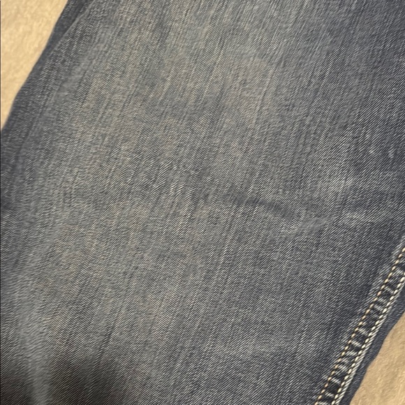 Silver Jeans Suki Capri - Picture 4 of 5